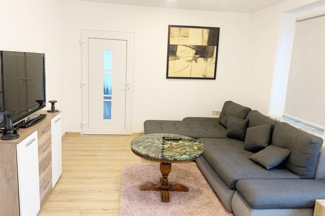 3 Bedroom Apartment In Leverkusen Exterior photo